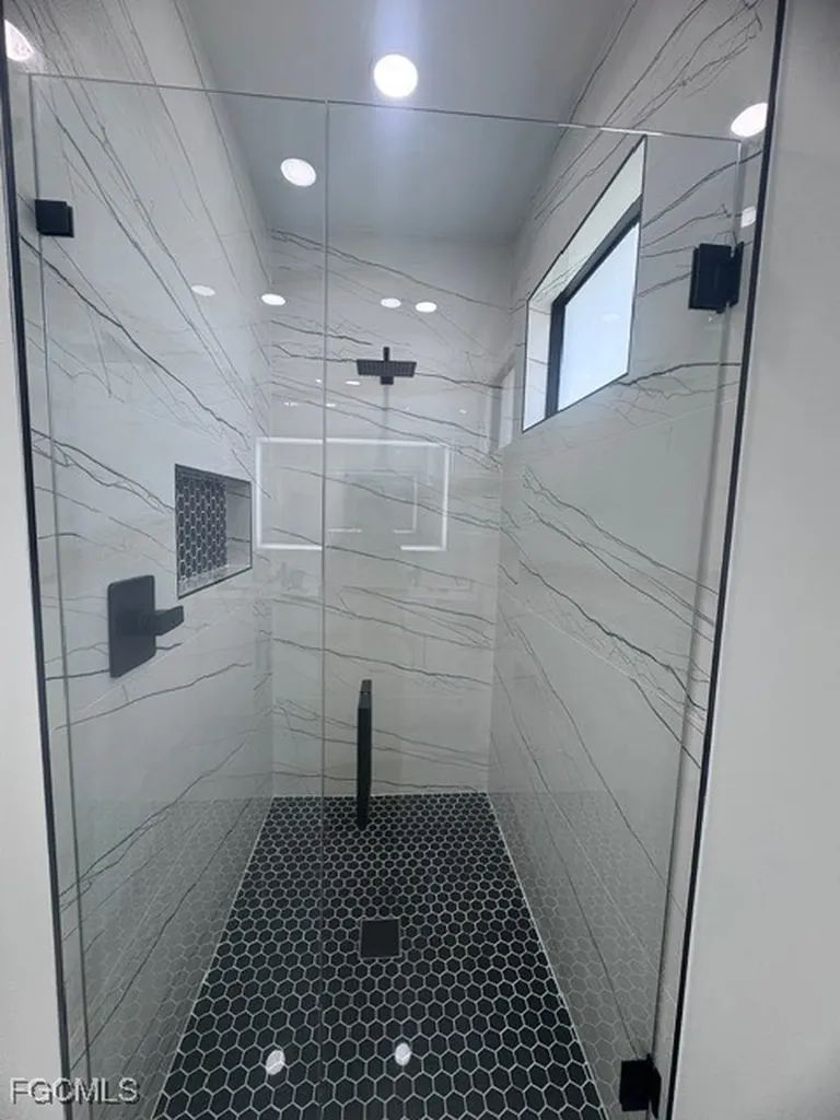 1023 Kismet Parkway W Cape Coral FL 33993