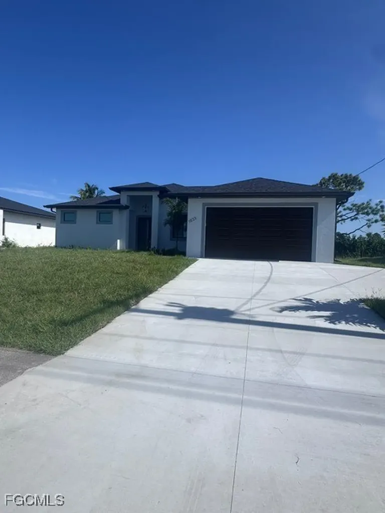 1023 Kismet Parkway W Cape Coral FL 33993