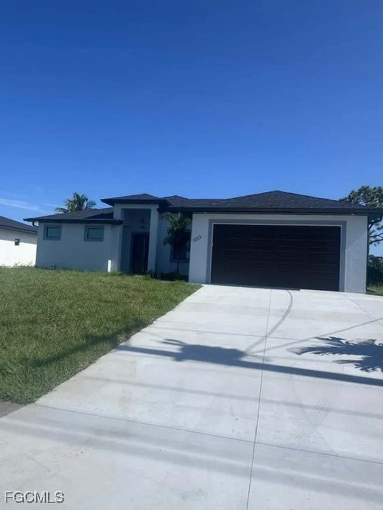 1023 Kismet Parkway W Cape Coral FL 33993