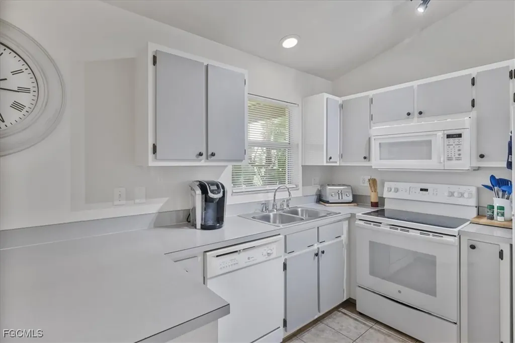 1005 SW 36th Terrace Cape Coral FL 33914