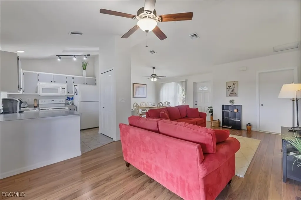 1005 SW 36th Terrace Cape Coral FL 33914