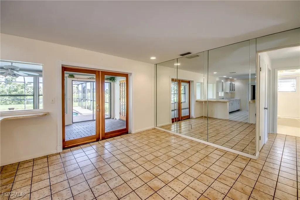 821 SE 41st Street Cape Coral FL 33904