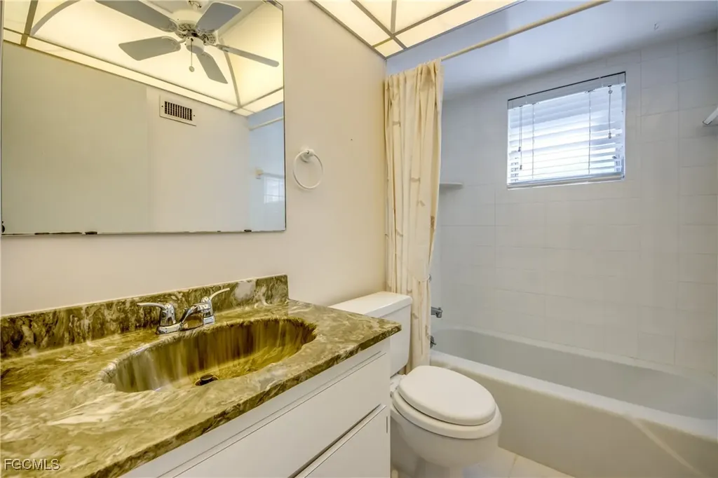 821 SE 41st Street Cape Coral FL 33904