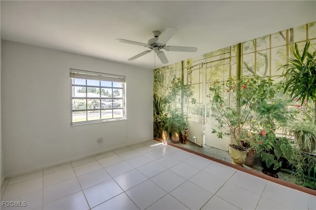 821 SE 41st Street Cape Coral FL 33904