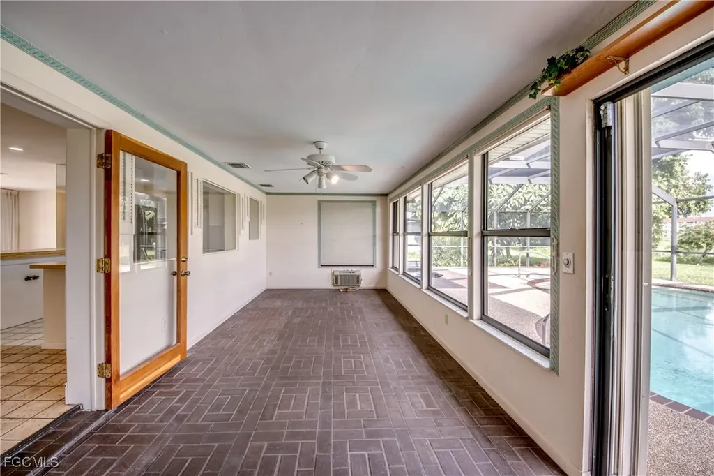 821 SE 41st Street Cape Coral FL 33904