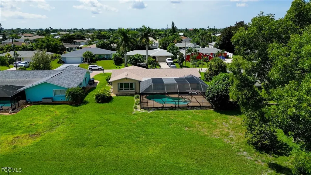 821 SE 41st Street Cape Coral FL 33904