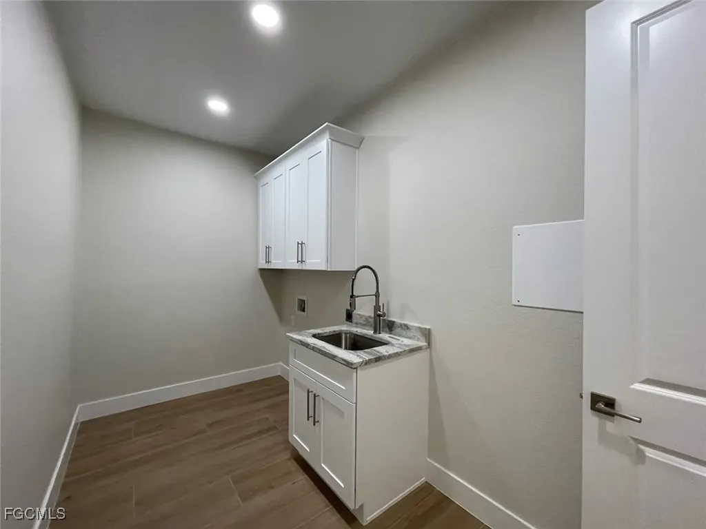 2303 SW 43rd Terrace Cape Coral FL 33914