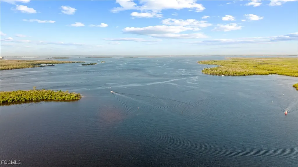 Fort Myers Beach FL, 946 San Carlos Drive