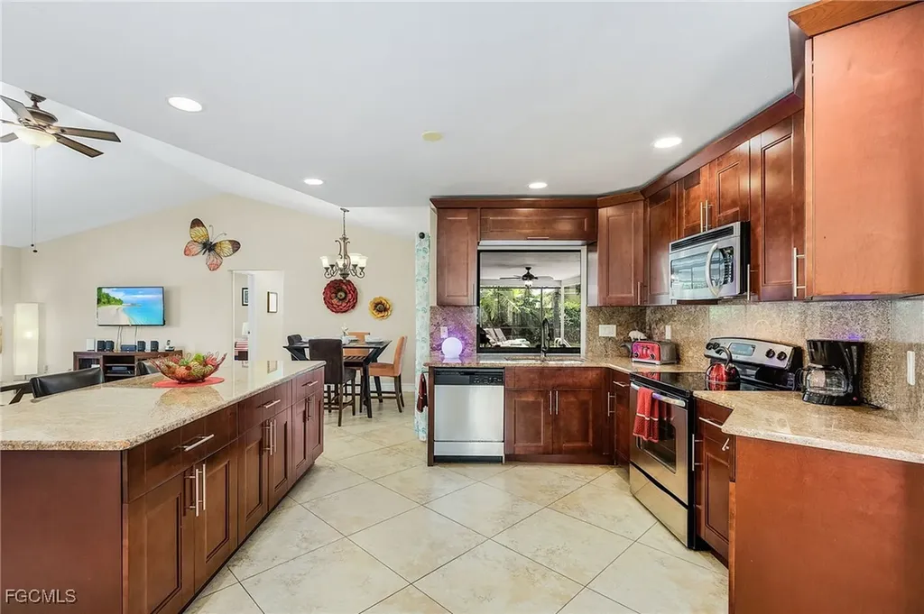 1144 SE 33rd Street Cape Coral FL 33904