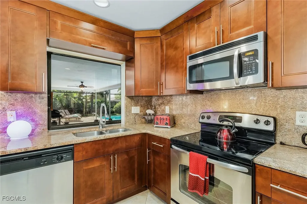 1144 SE 33rd Street Cape Coral FL 33904