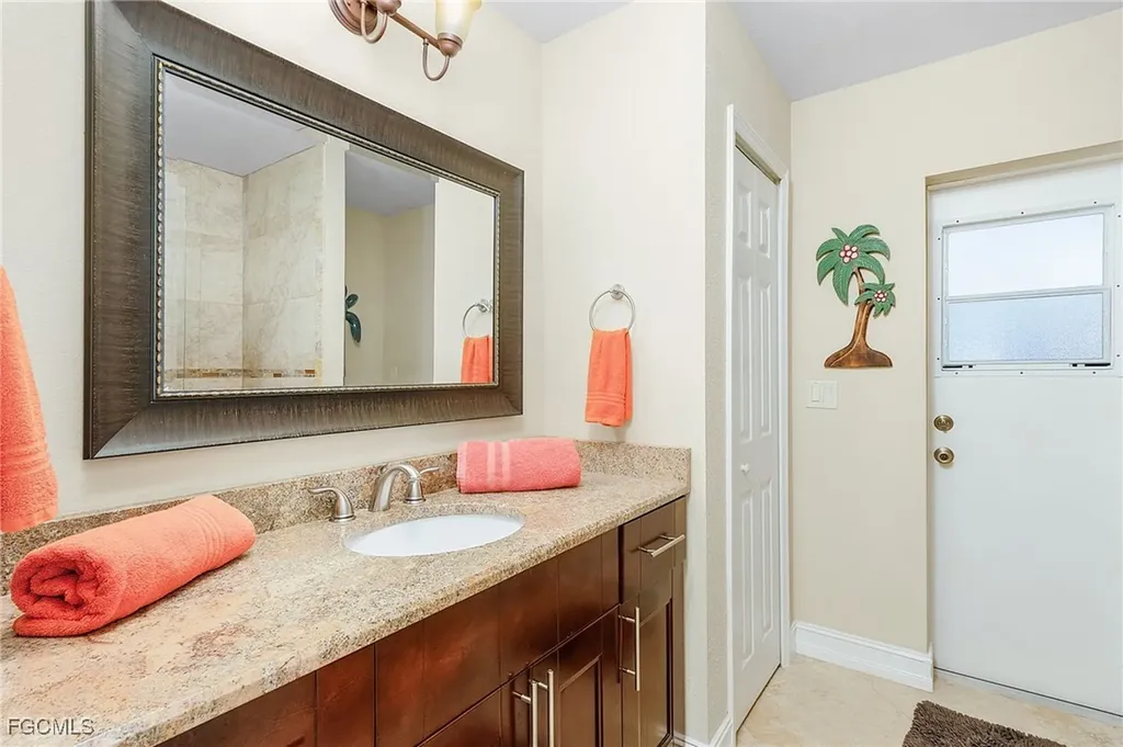 1144 SE 33rd Street Cape Coral FL 33904