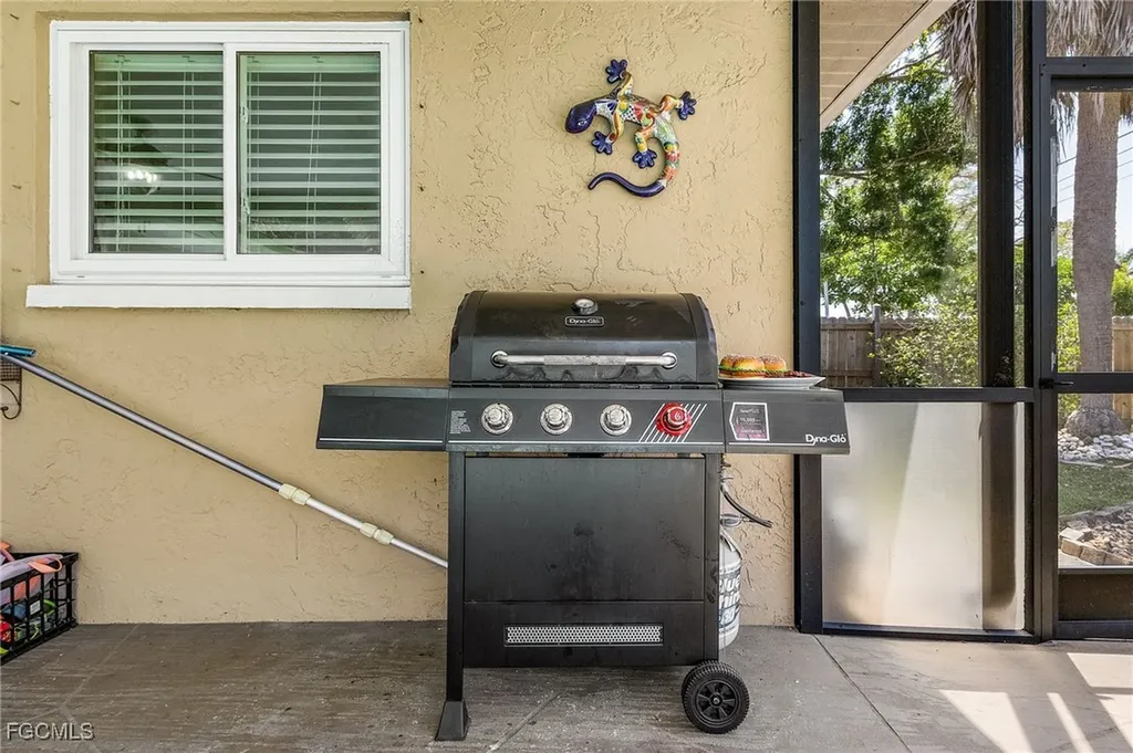 1144 SE 33rd Street Cape Coral FL 33904