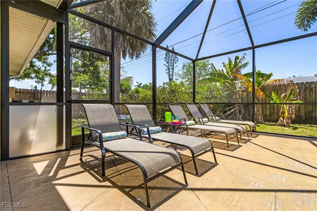 1144 SE 33rd Street Cape Coral FL 33904