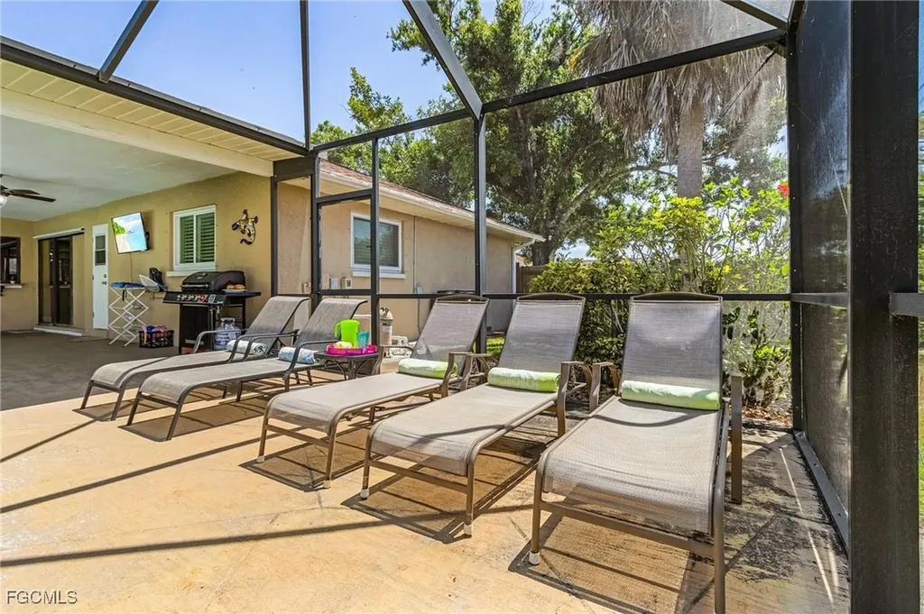 1144 SE 33rd Street Cape Coral FL 33904