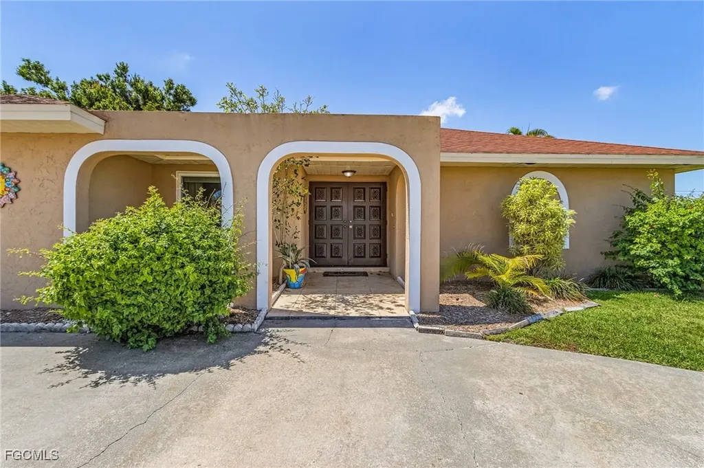 1144 SE 33rd Street Cape Coral FL 33904