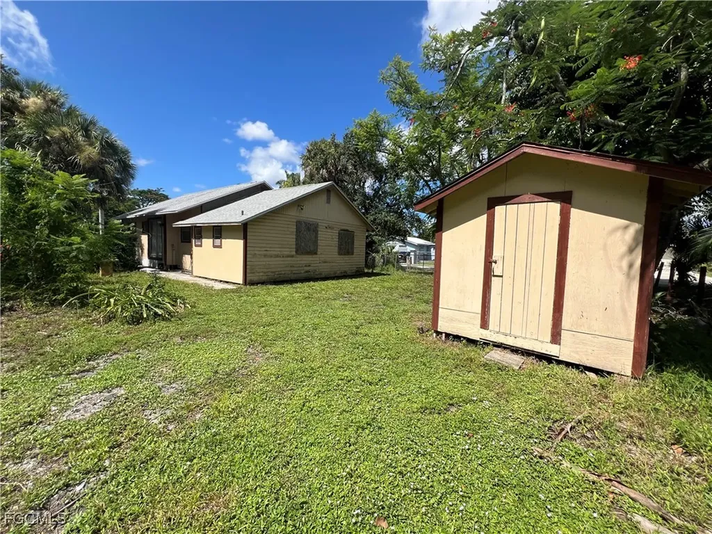 3803 Pearl Street Fort Myers FL 33916