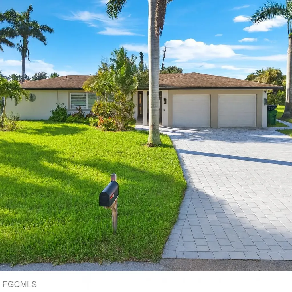 2232 SE 27th Street Cape Coral FL 33904