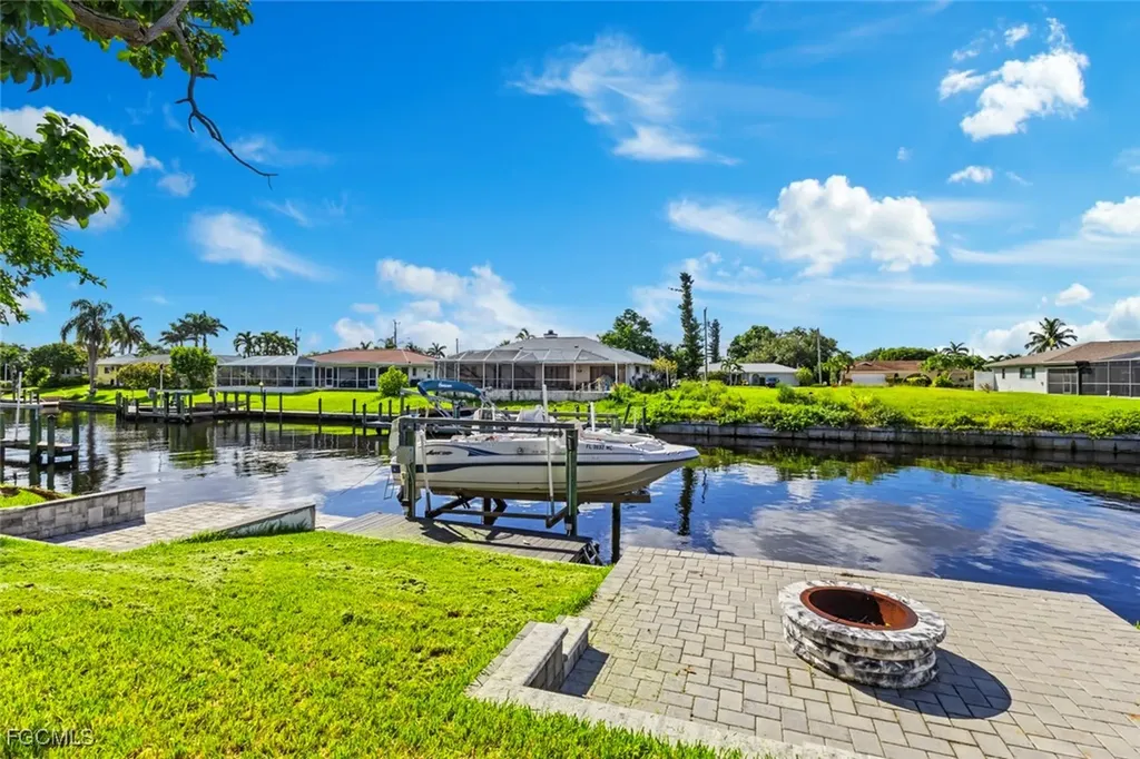 2232 SE 27th Street Cape Coral FL 33904
