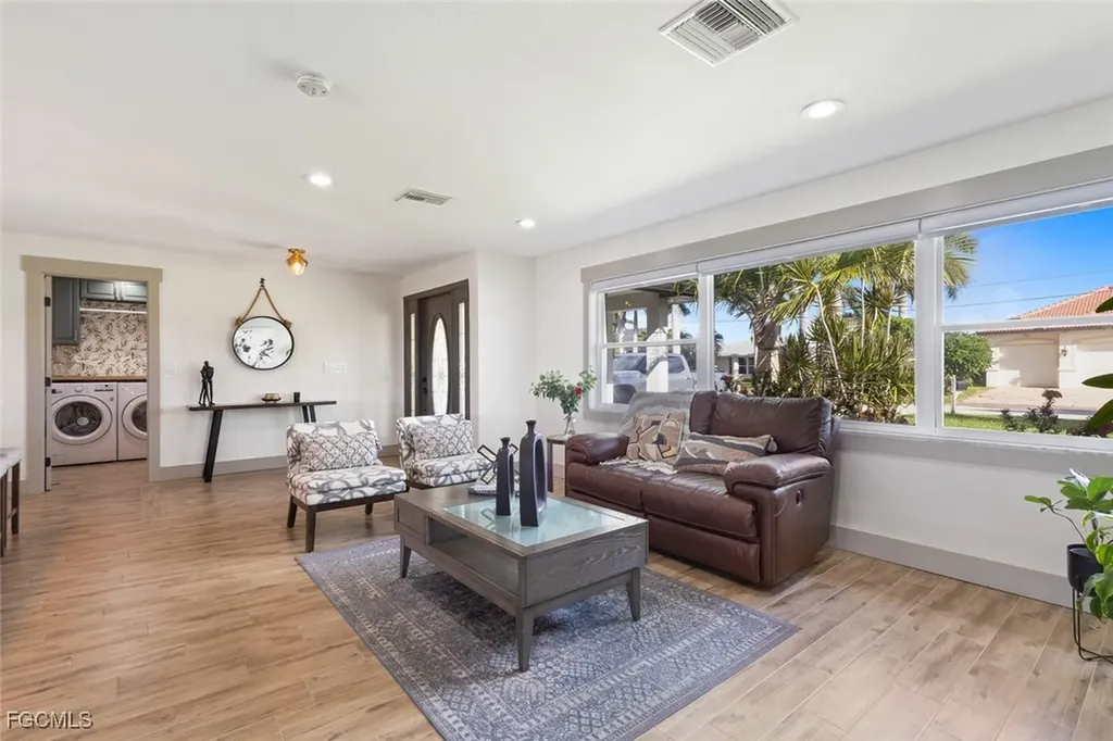 2232 SE 27th Street Cape Coral FL 33904