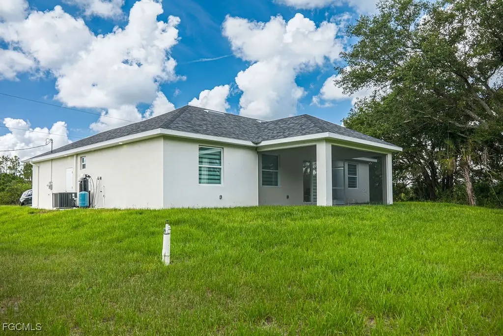 3003 E 16th Street Lehigh Acres FL 33972
