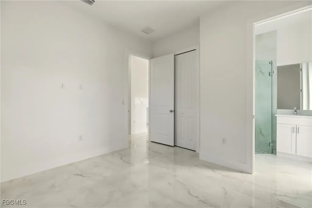 2513 19th Street SW Lehigh Acres FL 33976