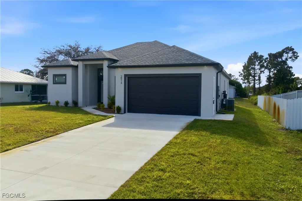 2513 19th Street SW Lehigh Acres FL 33976