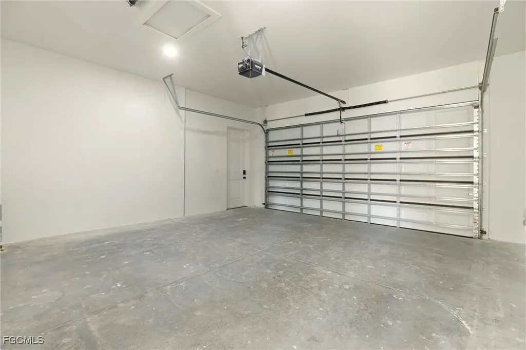 2513 19th Street SW Lehigh Acres FL 33976