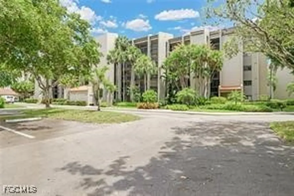 4200 Steamboat Bend Fort Myers FL 33919