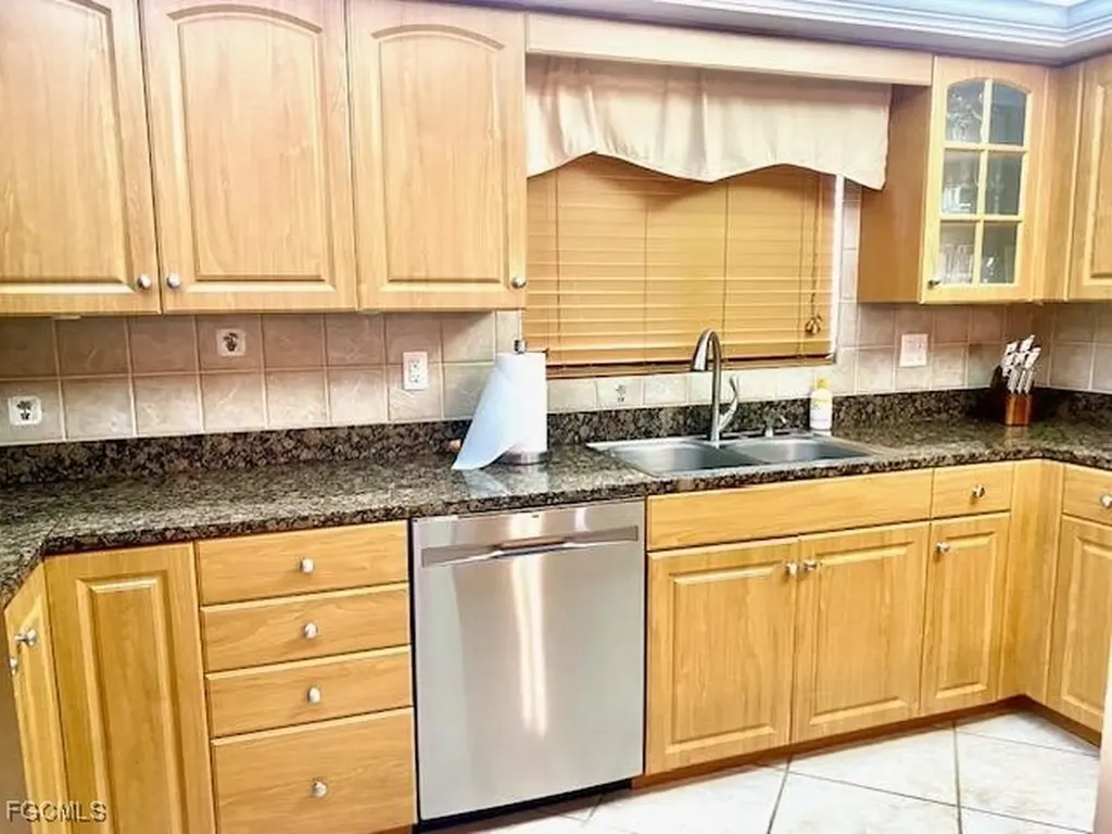 4200 Steamboat Bend Fort Myers FL 33919