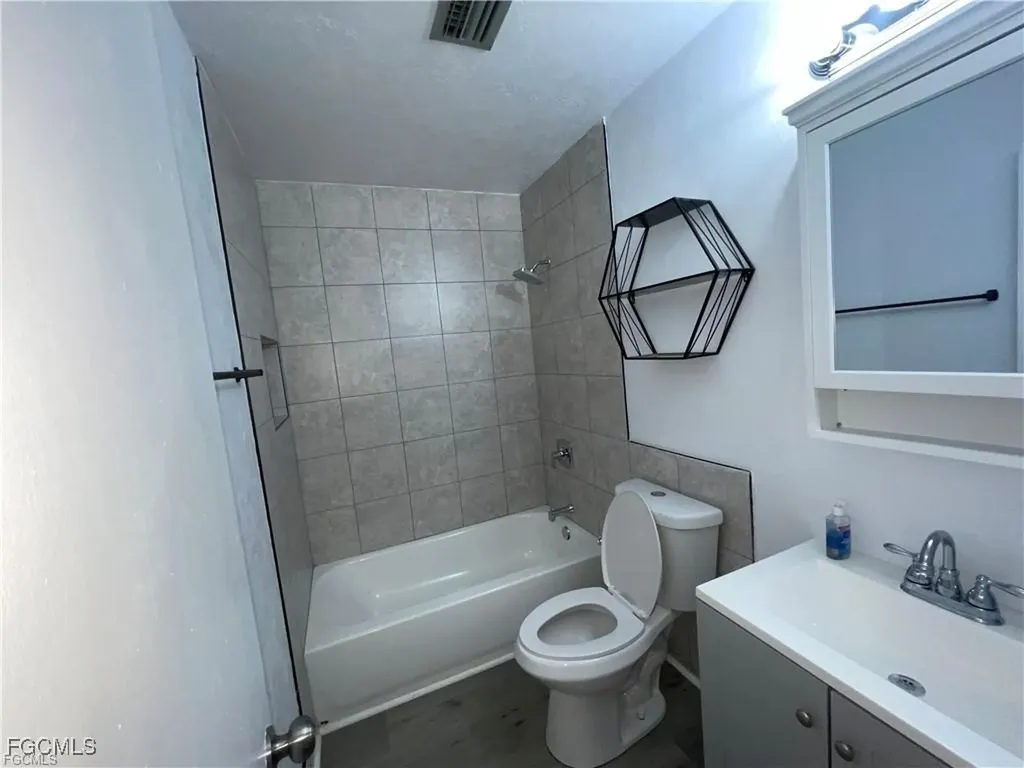 2305 Towles Street Fort Myers FL 33916
