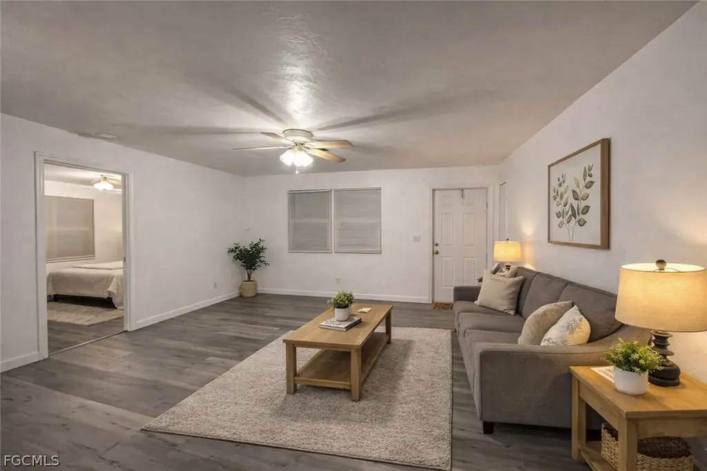 2305 Towles Street Fort Myers FL 33916