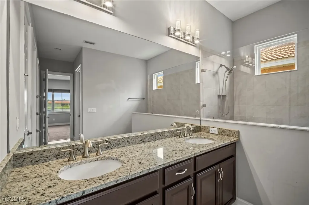 2851 Royal Gardens Avenue Fort Myers FL 33916
