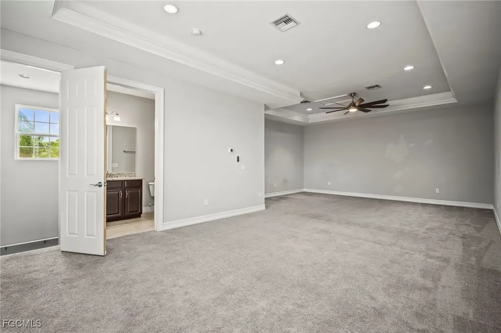 2851 Royal Gardens Avenue Fort Myers FL 33916