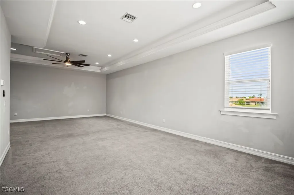 2851 Royal Gardens Avenue Fort Myers FL 33916