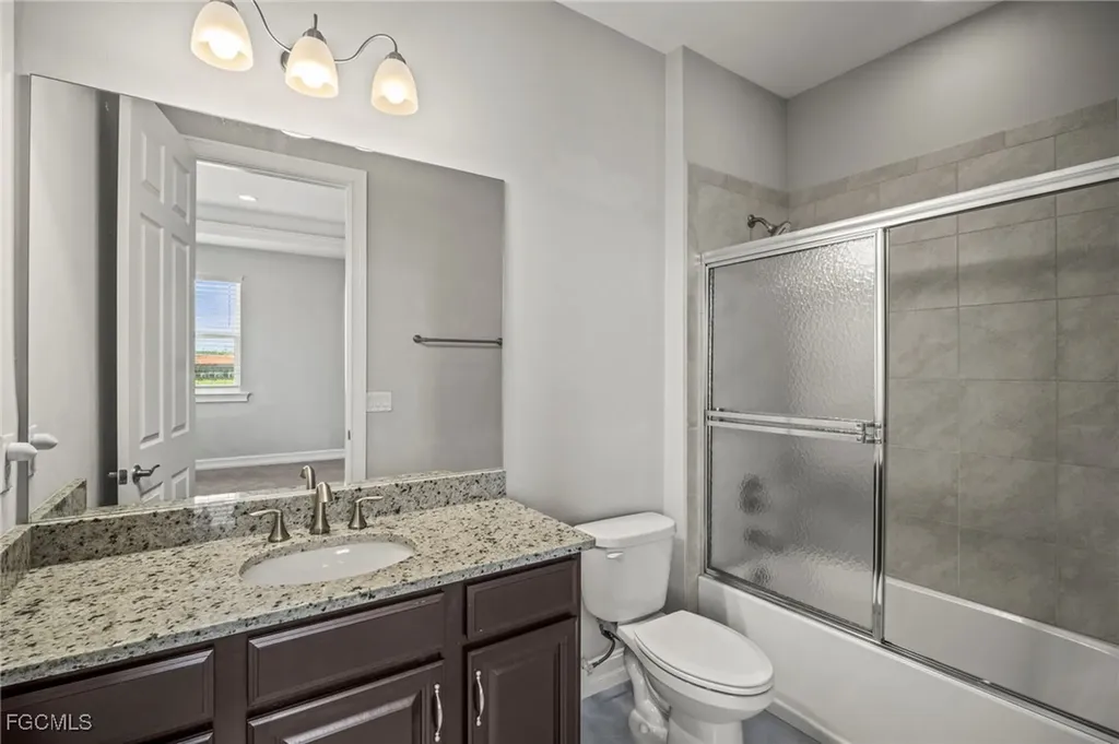 2851 Royal Gardens Avenue Fort Myers FL 33916