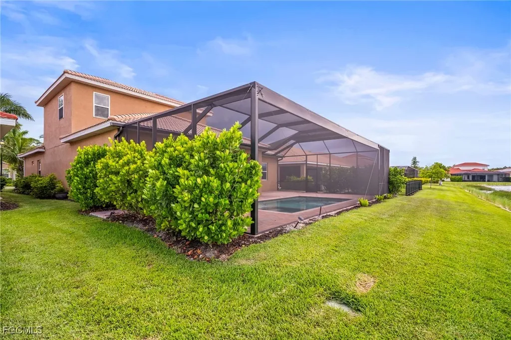 2851 Royal Gardens Avenue Fort Myers FL 33916