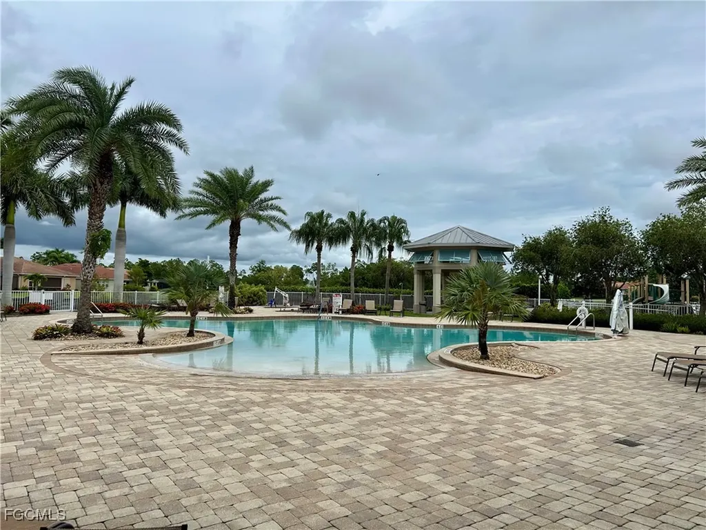 2851 Royal Gardens Avenue Fort Myers FL 33916