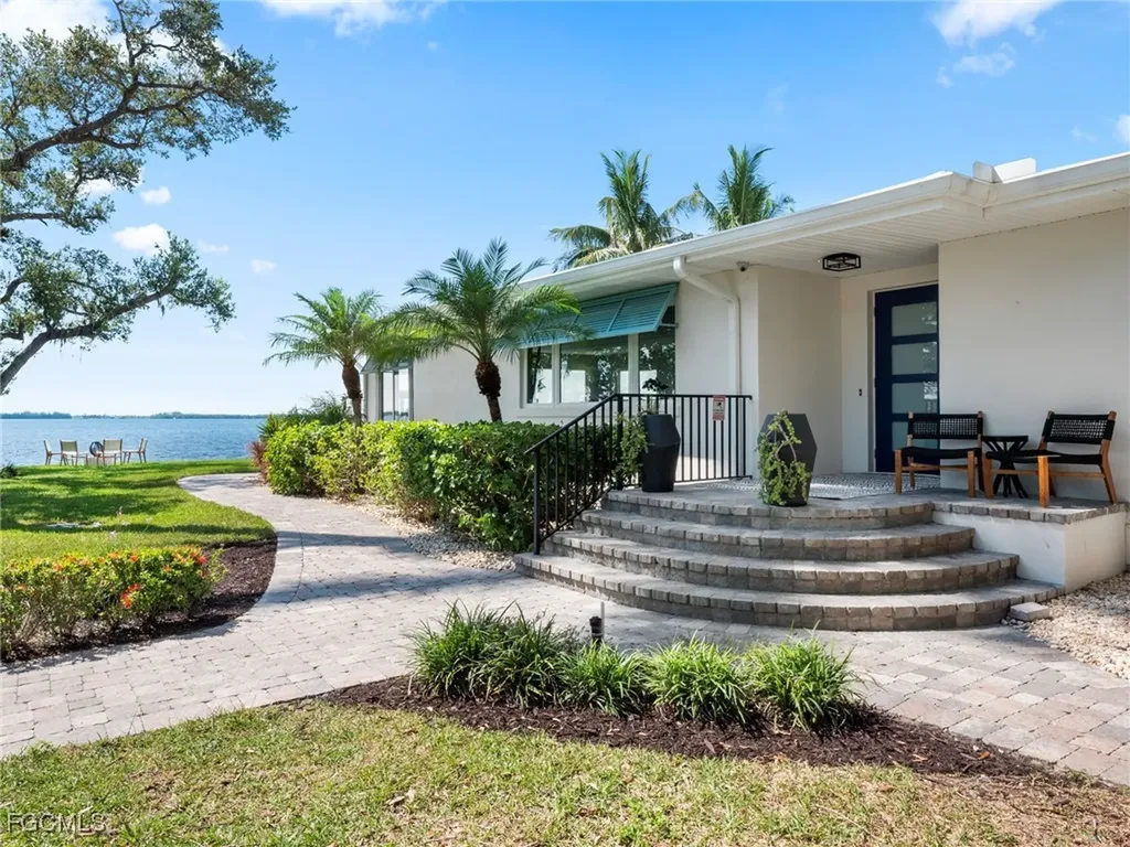1209 Coconut Drive Fort Myers FL 33901