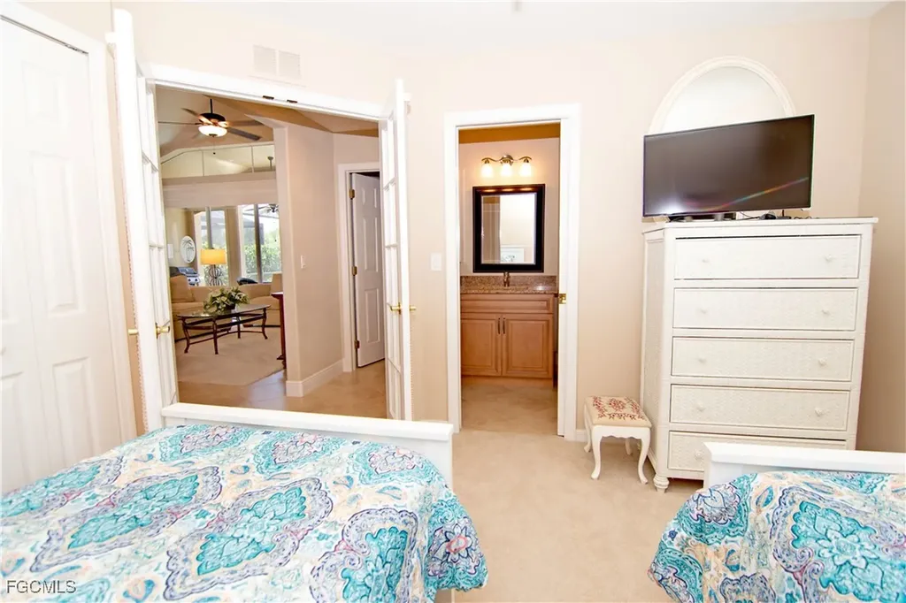 9206 Independence Way Fort Myers FL 33913