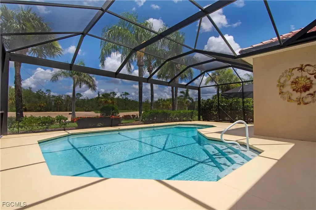 9206 Independence Way Fort Myers FL 33913