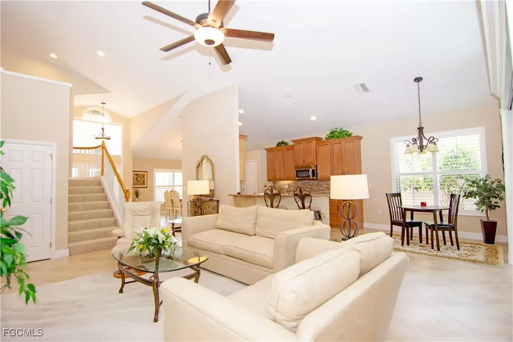 9206 Independence Way Fort Myers FL 33913