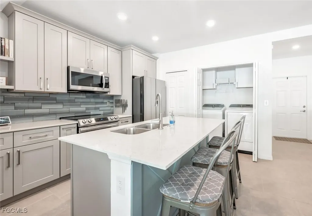 14195 Oviedo Place Fort Myers FL 33905
