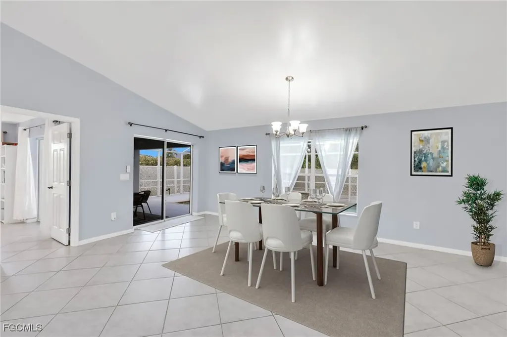 2711 SW 27th Street Cape Coral FL 33914