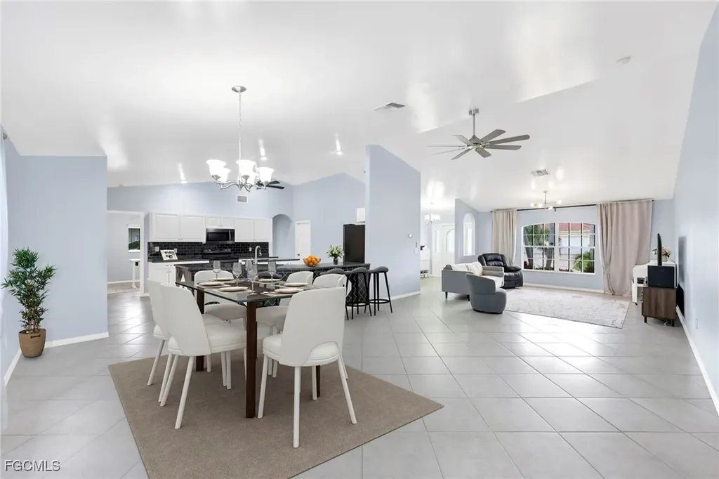 2711 SW 27th Street Cape Coral FL 33914