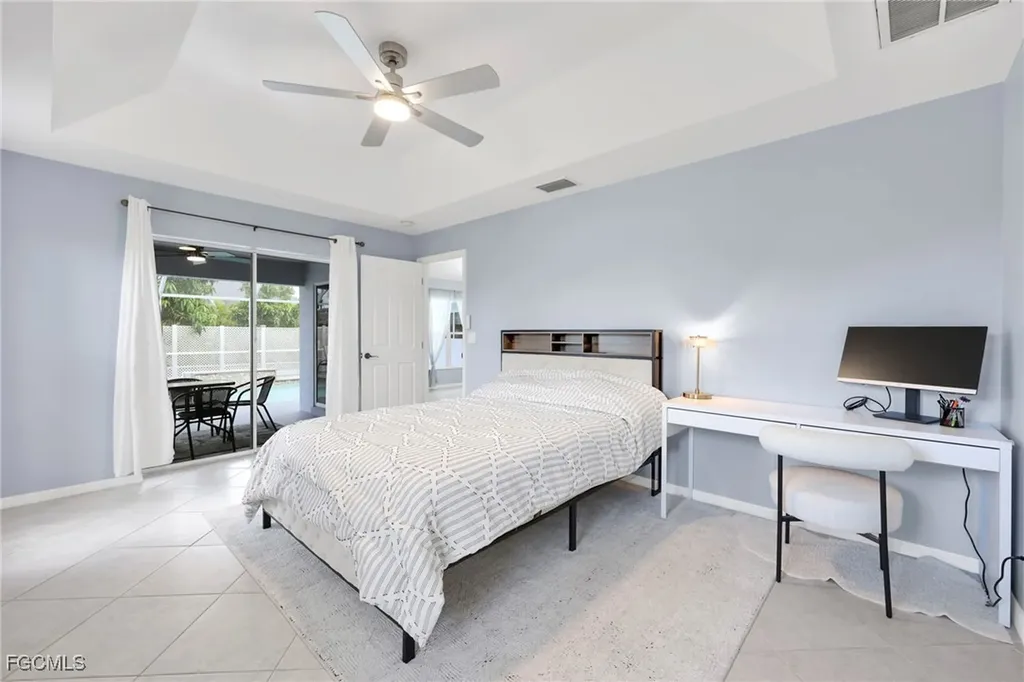 2711 SW 27th Street Cape Coral FL 33914