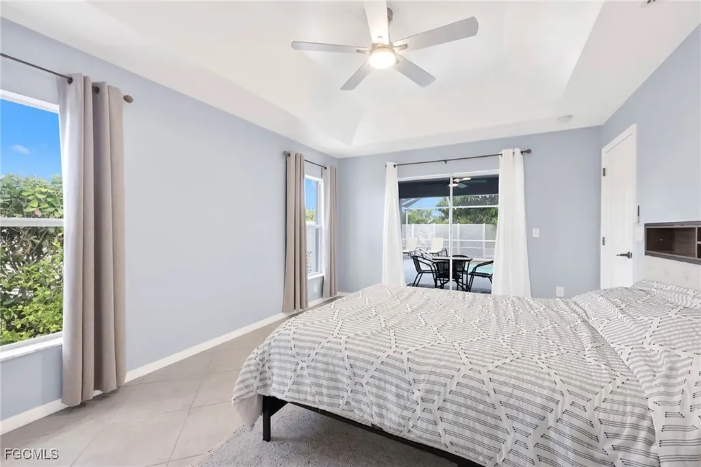 2711 SW 27th Street Cape Coral FL 33914