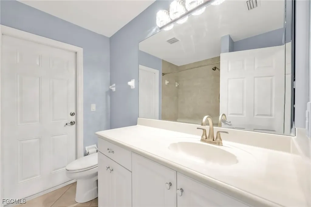 2711 SW 27th Street Cape Coral FL 33914