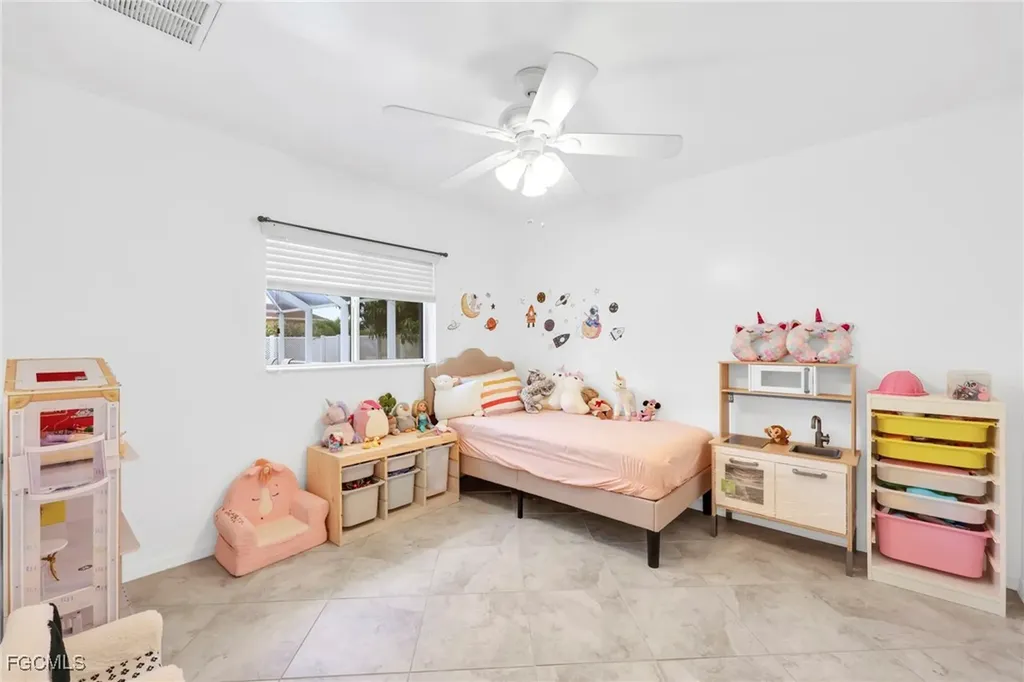 2711 SW 27th Street Cape Coral FL 33914