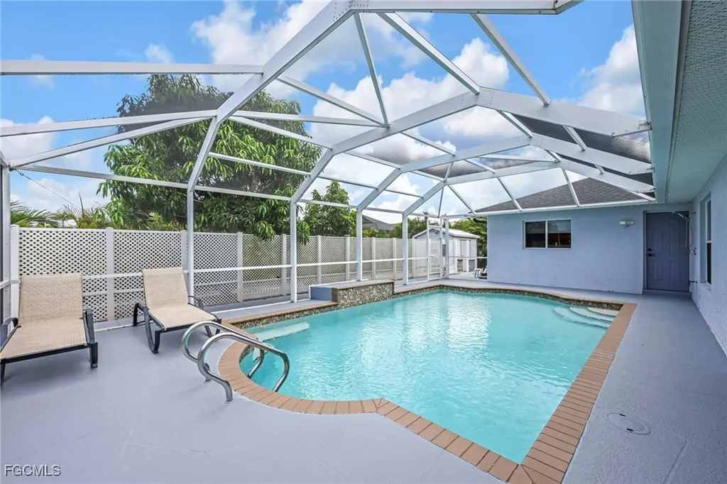 2711 SW 27th Street Cape Coral FL 33914