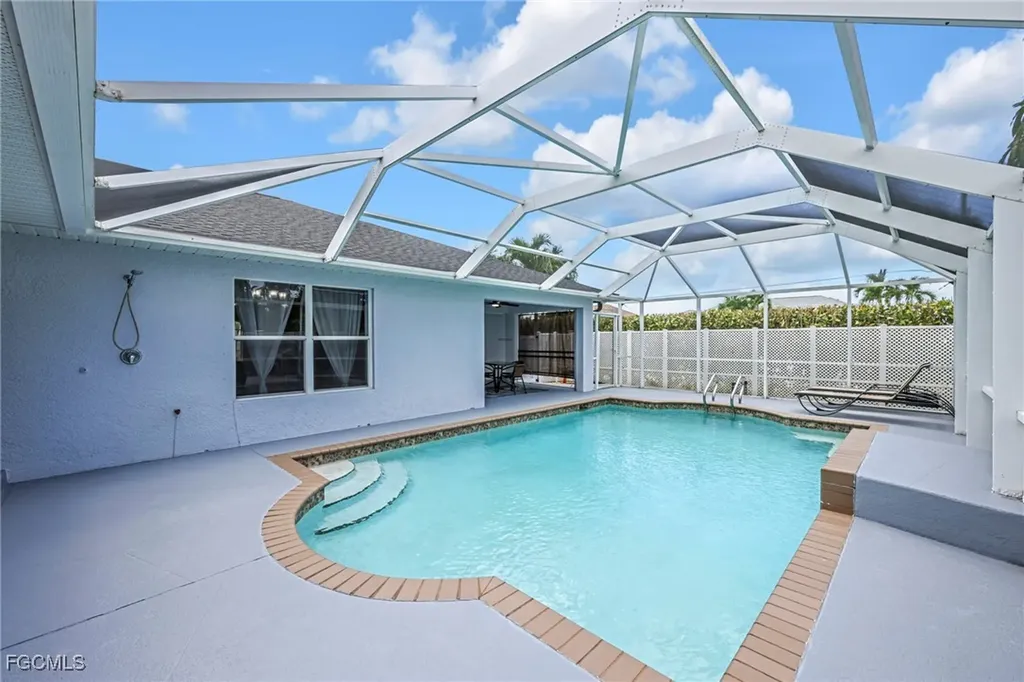 2711 SW 27th Street Cape Coral FL 33914